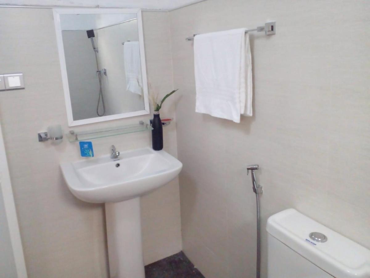 Apartament The Tourist Balcony Negombo Zewnętrze zdjęcie